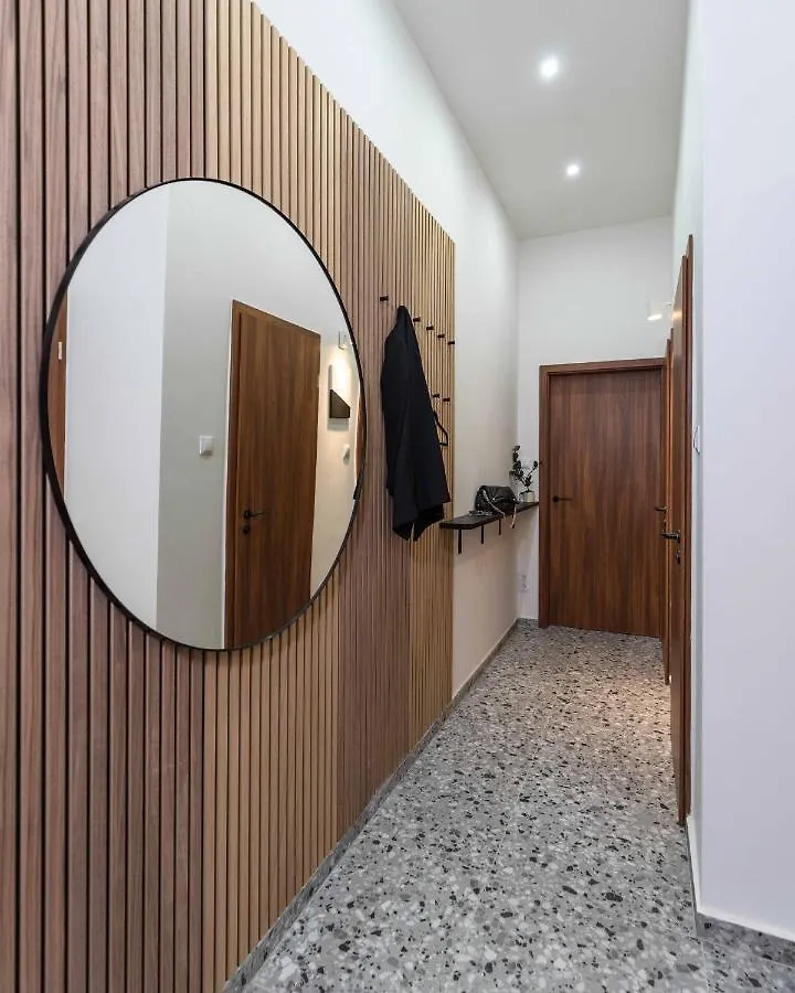 Modern Apartment French Balkony Βουδαπέστη