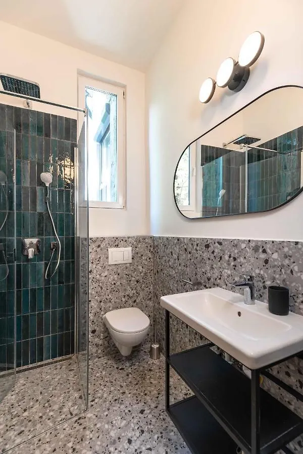 Modern Apartment French Balkony Budapest